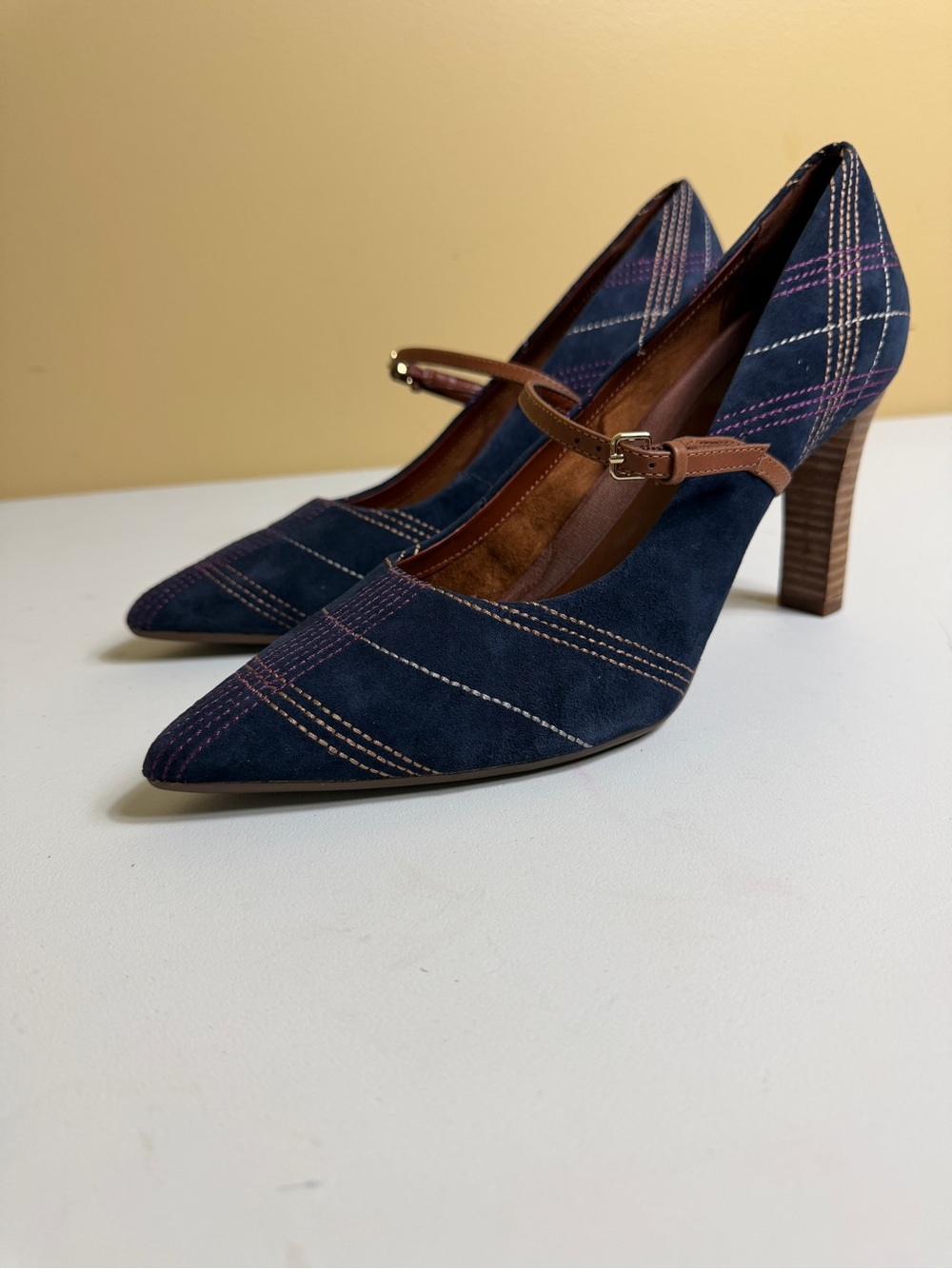 Aerosoles "Tax Return" Blue Plaid Suede Mary Jane Pumps – Size 11